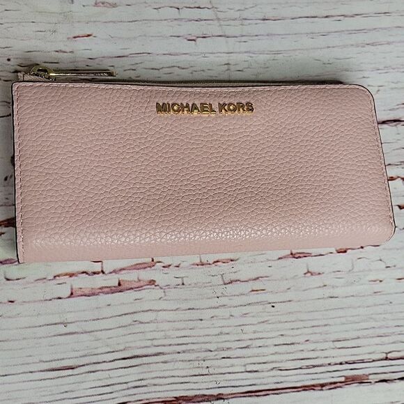 MICHAEL KORS Leather Wallet in Dusty Pink - Picture 9 of 10
